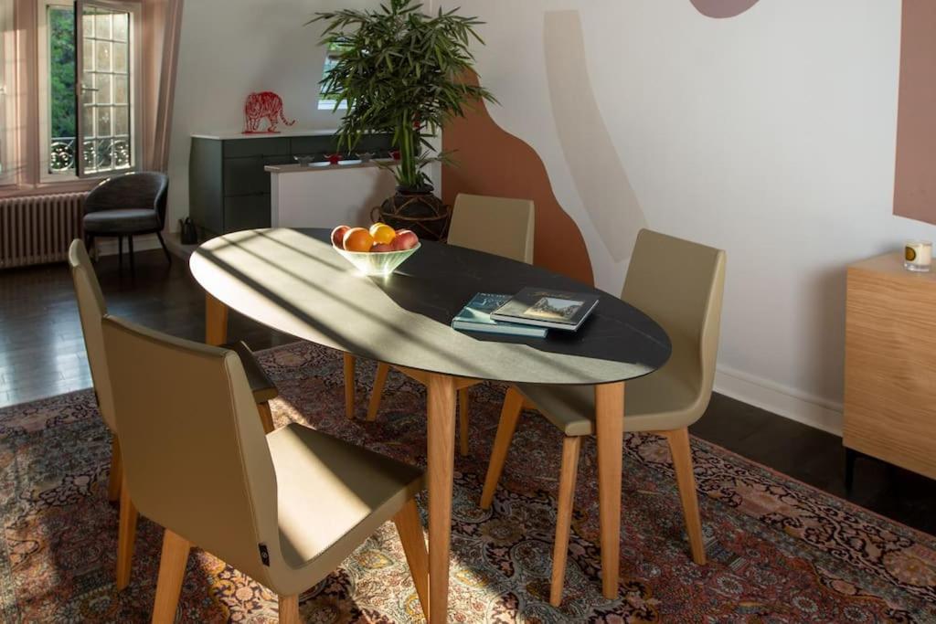 Appartement De 100M2 Dans Un Parc A 20 Mn Du Centre De Paris Garches Exterior foto