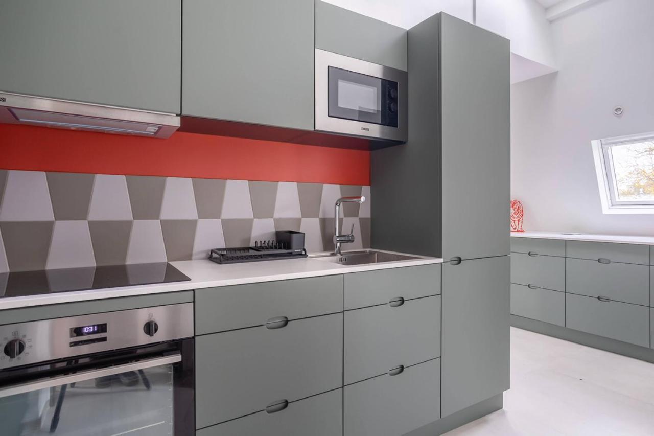 Appartement De 100M2 Dans Un Parc A 20 Mn Du Centre De Paris Garches Exterior foto